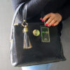 Mala-Senhora-Zyria-em-Preto
