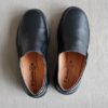 Zapato-de-hombre-negro-práctico