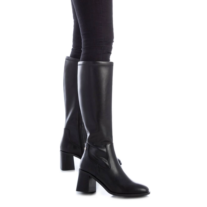 Bota Cano Alto em Preto