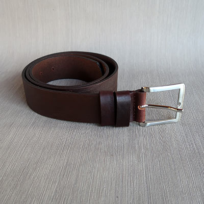 Cinturón marrón ancho para hombre