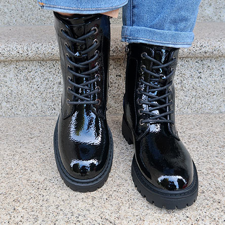 Bota-de-Atacadores-e-Fecho-em-Preto Bota-de-Atacadores-e-Fecho-em-Preto