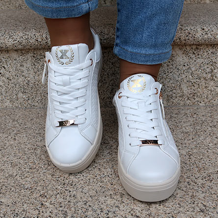 Ténis-Branco-de-Senhora-da-Xti