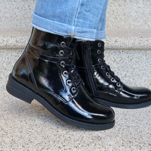 Botas Sacchi de charol negro para mujer