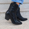 Bota-estilo-Texana-para-Mulher-em-Preto Bota-estilo-Texana-para-Mulher-em-Preto